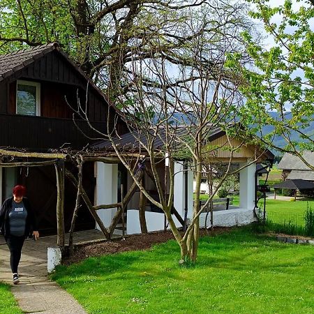 Guesthouse ANKL Lesce  Eksteriør billede
